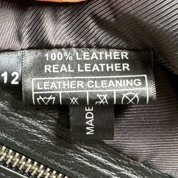 LF Stores Leather Moto Vest - Edgy Moto Style Meets Chic Fashion - Picture 6 of 10